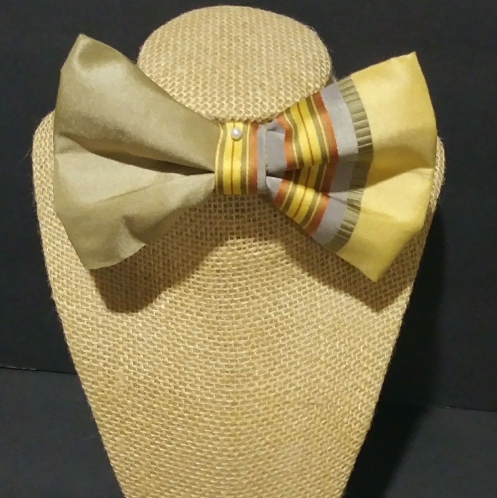 His and Her Bowties~ Kelley  Johnson 04448-C
